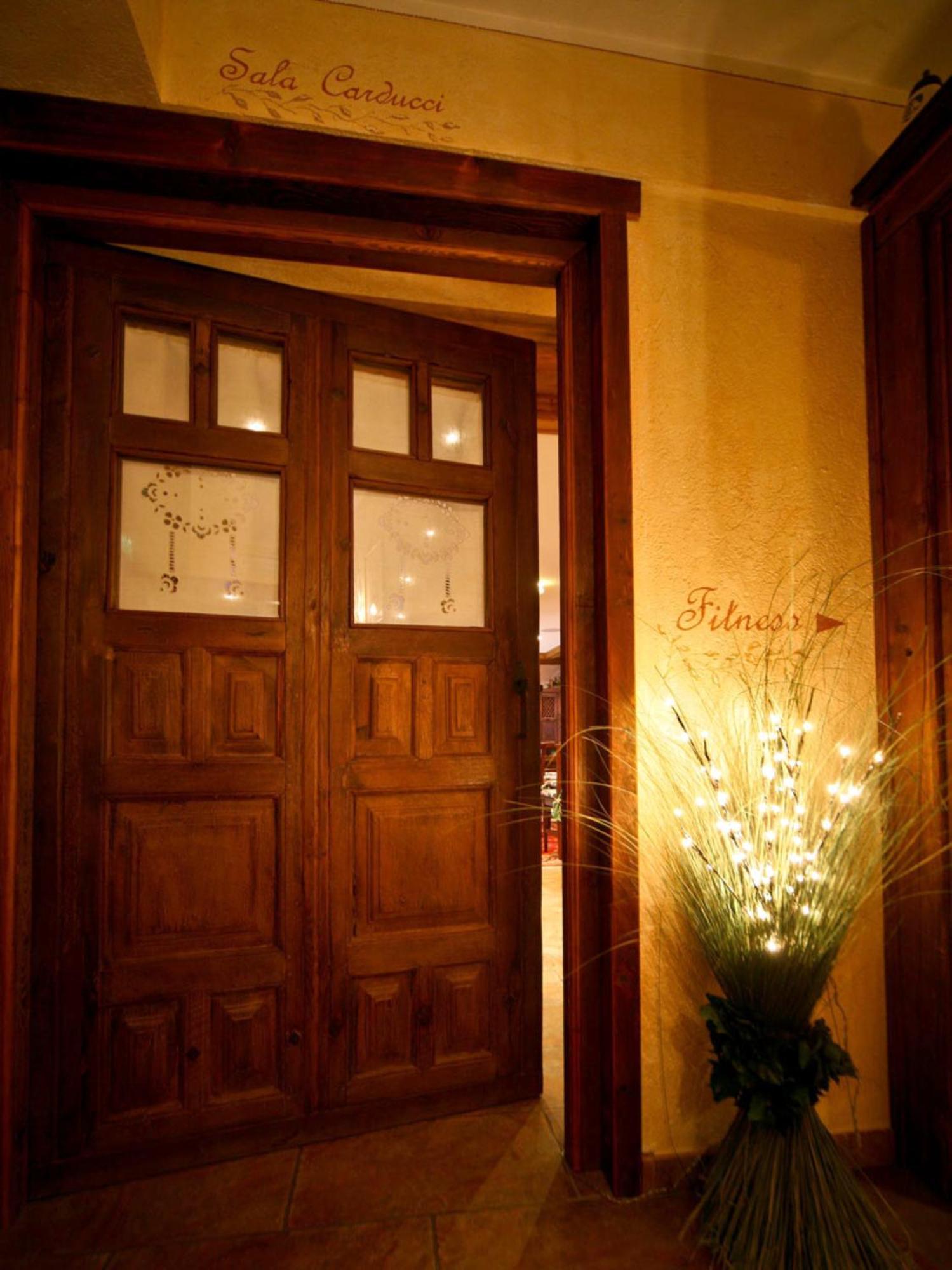Villa Novecento Romantic Hotel - Estella Hotel Collection & Experience 쿠르마예 외부 사진