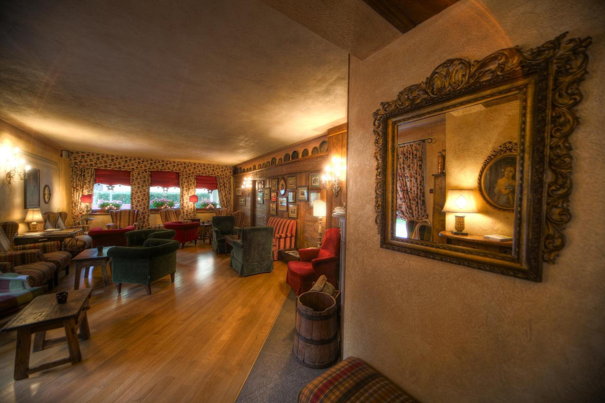 Villa Novecento Romantic Hotel - Estella Hotel Collection & Experience 쿠르마예 외부 사진